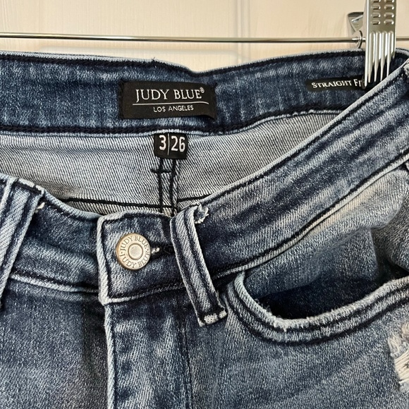 Judy Blue Jeans 3/26 - Picture 3 of 3